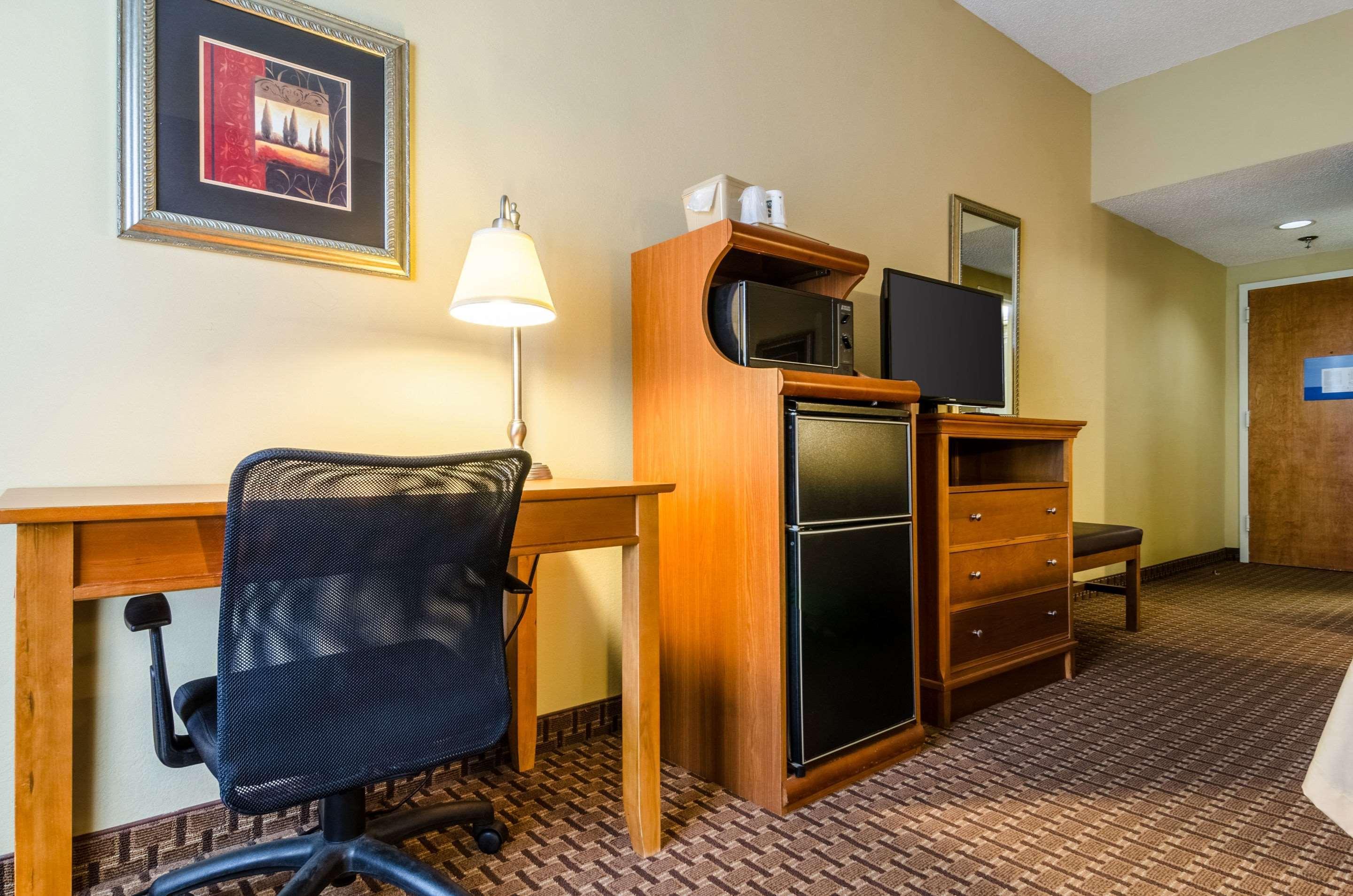 Quality Inn Lumberton Buitenkant foto