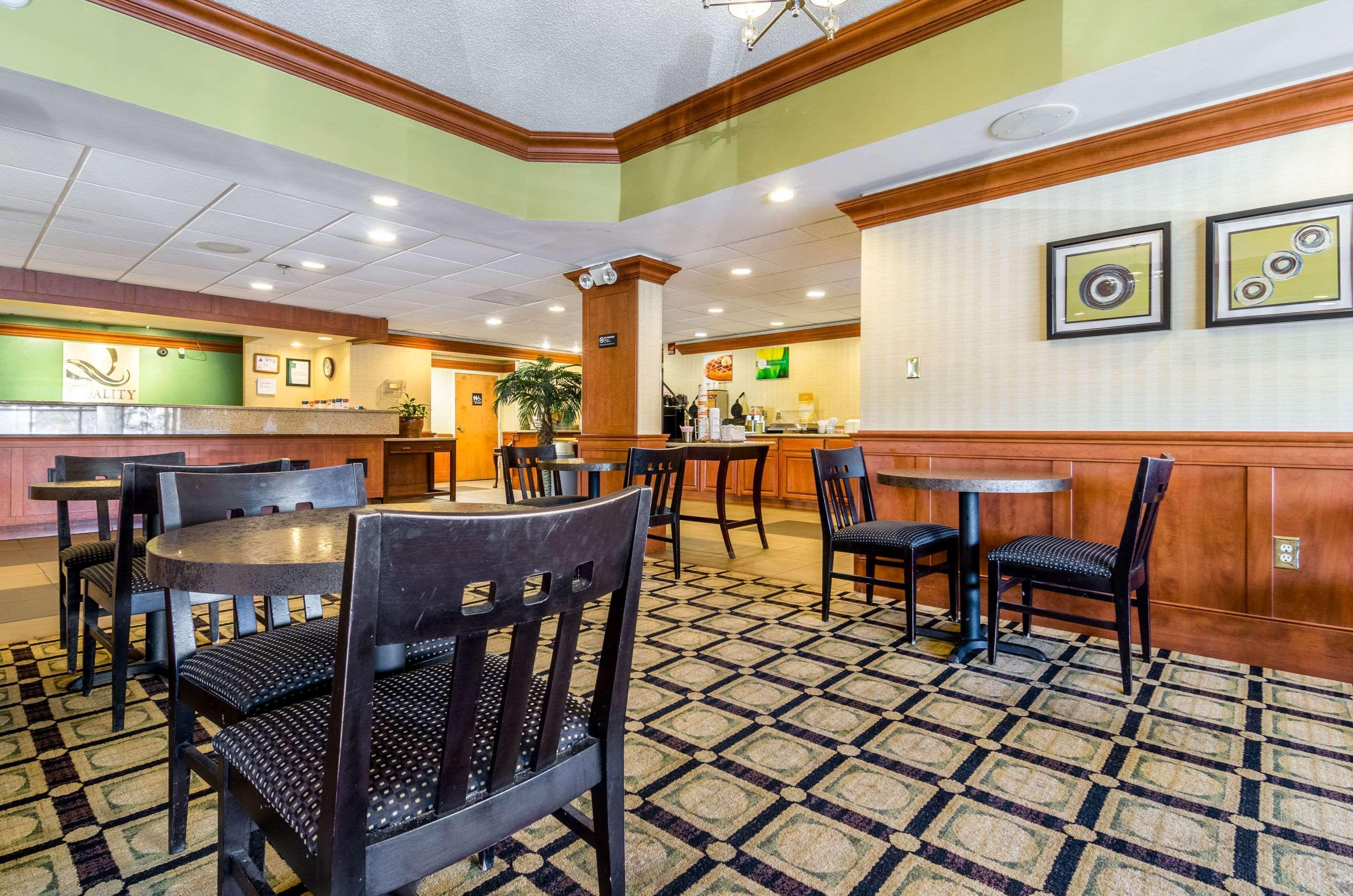 Quality Inn Lumberton Buitenkant foto