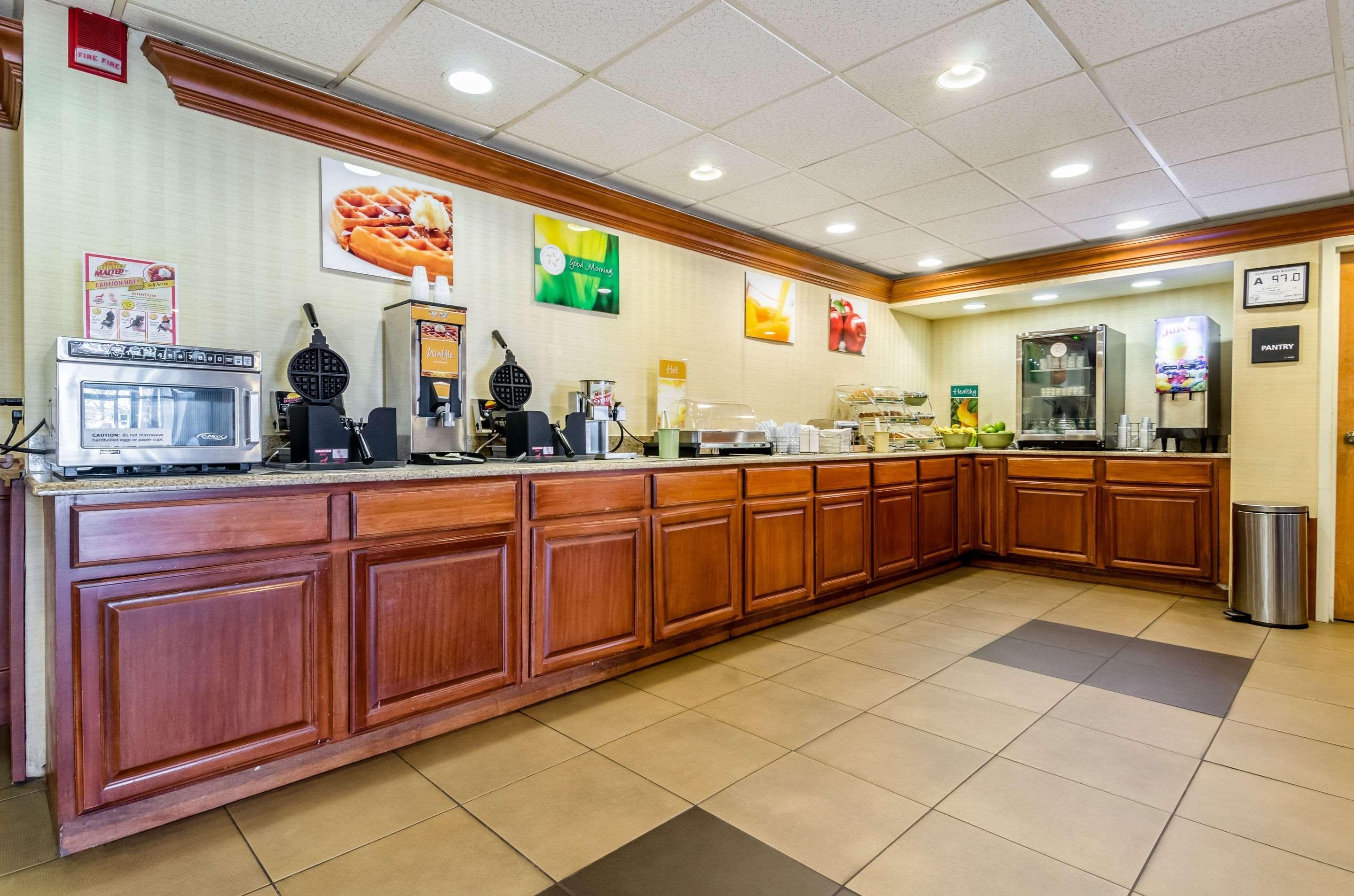 Quality Inn Lumberton Buitenkant foto